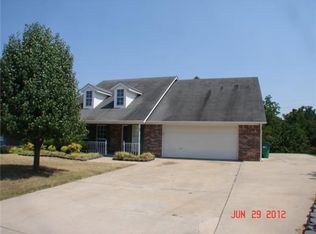1563 Wensworth Ave, Springdale, AR 72762
