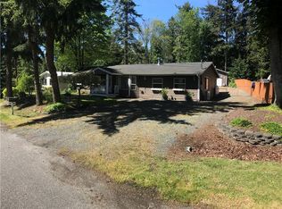 1474 Ridge Dr, Camano Island, WA 98282