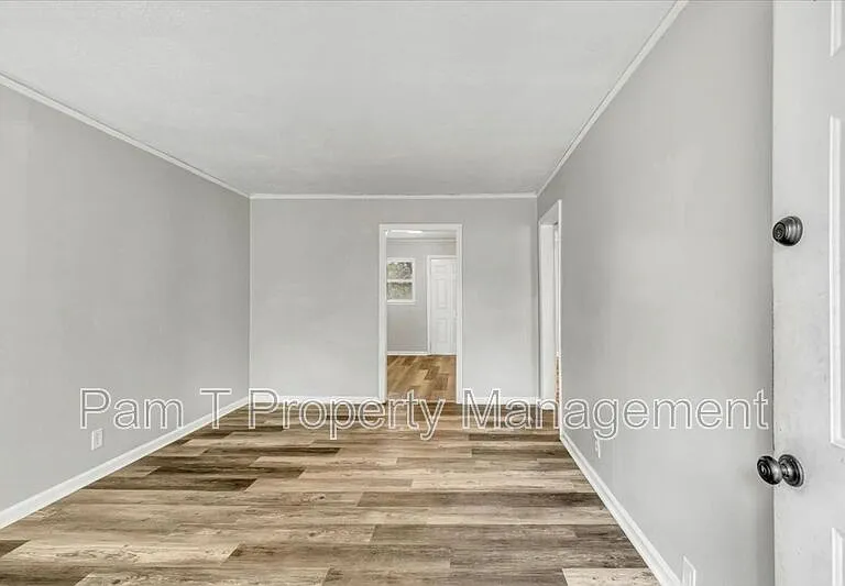 217 W 73rd St — Photo 5