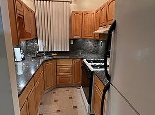 2917 Brighton 6 St #2B, Brooklyn, NY 11235