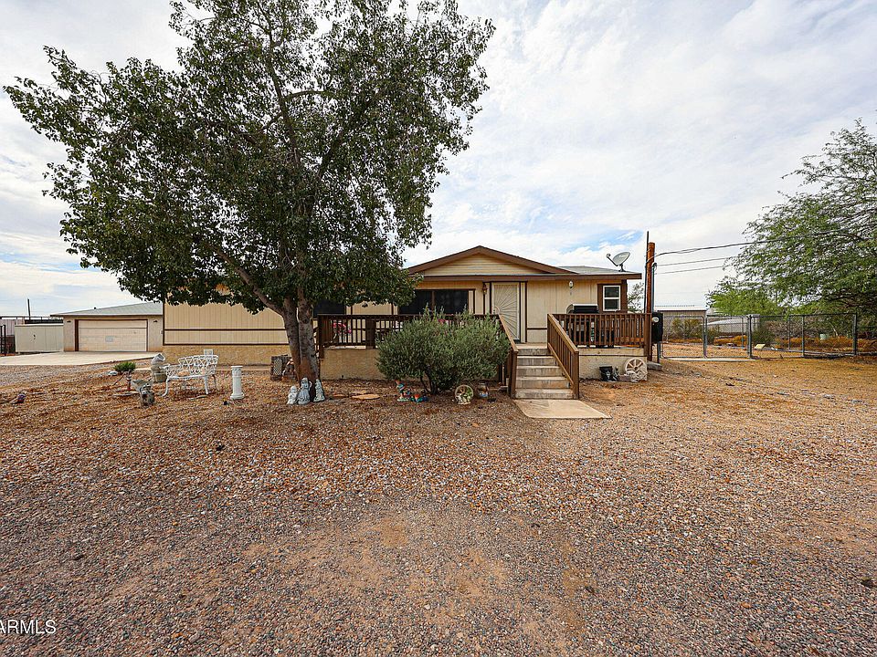 1st image of 880 E 4TH Avenue