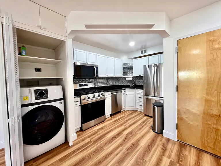 63-16 Forest Ave #2C — Photo 2