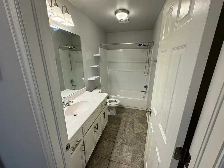 18637 Vivo Dr — Photo 13