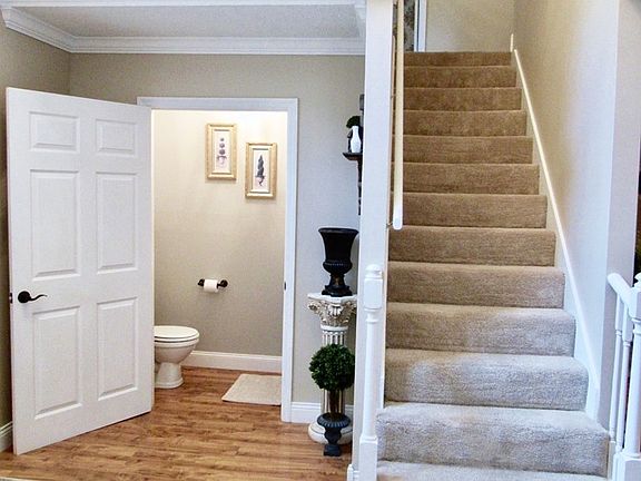 5th image of 80 Meadow Brook Ct
