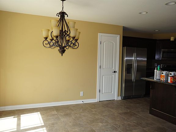 4th image of 888 Autumnwood Farms #888