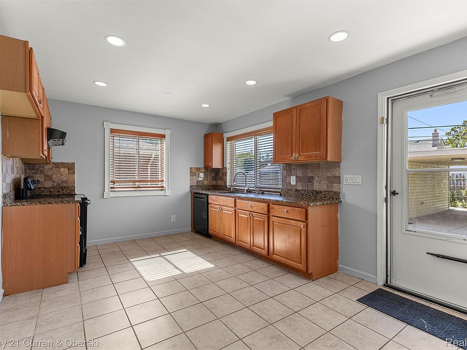 20428 Brooklawn Dr, photo 7