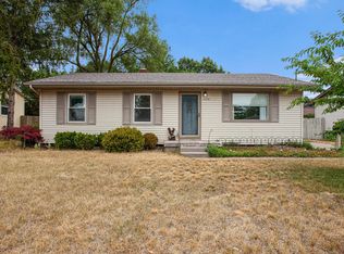 1853 34th St SW, Wyoming, MI 49519