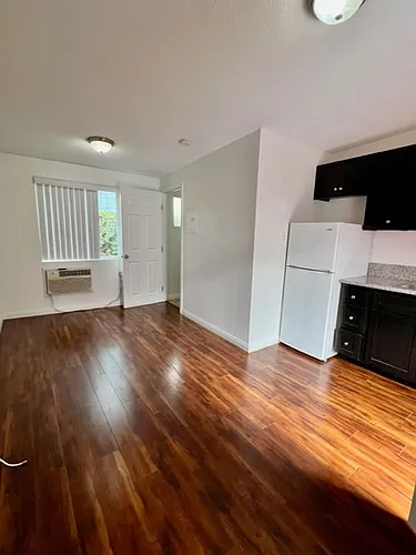 509 Hyde Park Pl Photo 1