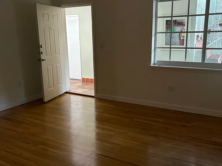 45 Antilla Ave #2K — Photo 5