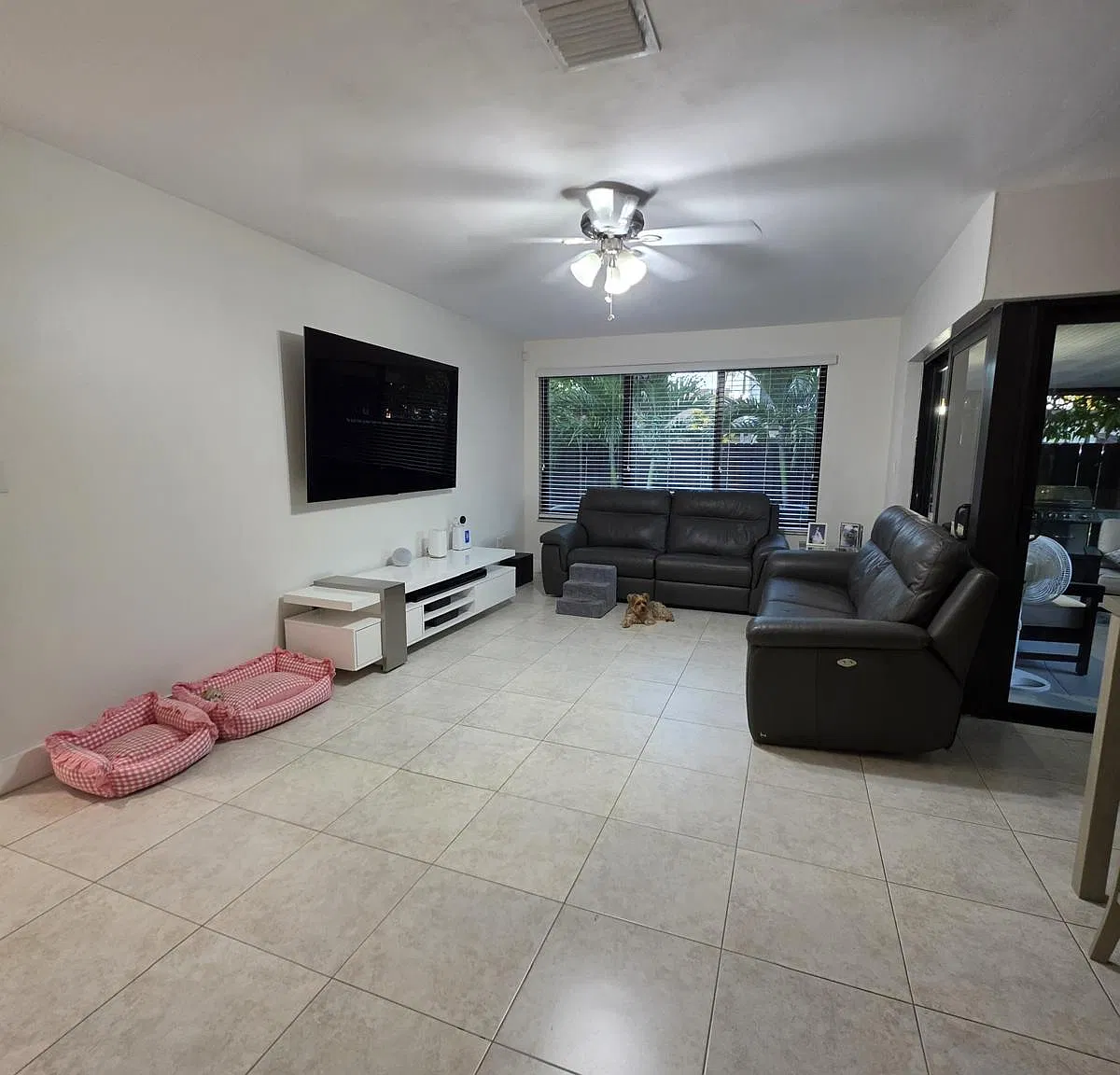 2 bed, 1089 sqft, $2,600 — Photo 3