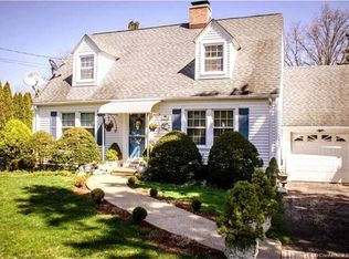 83 Hepburn Rd, Hamden, CT 06517