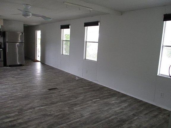 2nd image of 5198 SW 32nd St