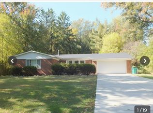 21559 Randall St, Farmington Hills, MI 48336