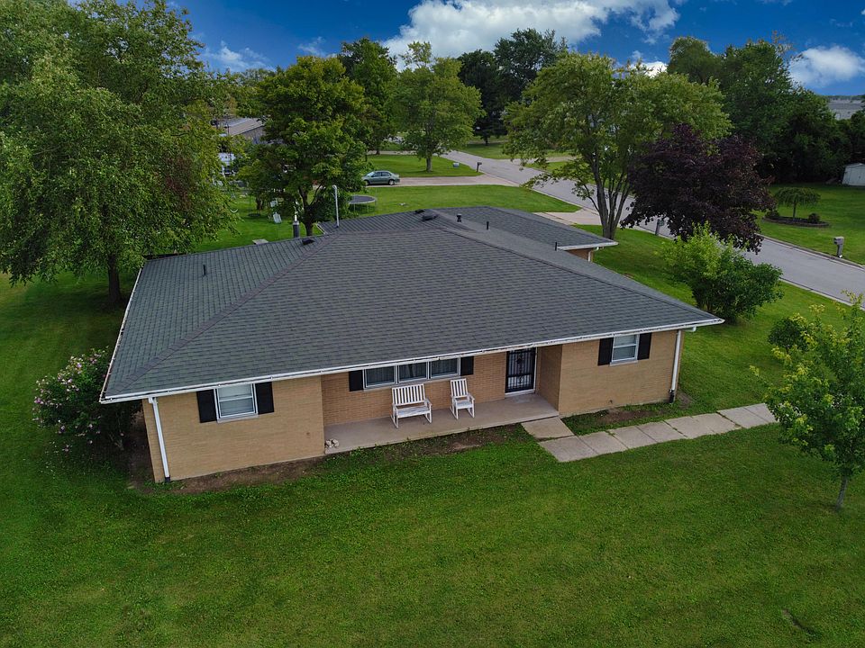 1st image of 20 Meadowlane Dr