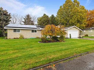 2821 W Wilcox Dr, Pasco, WA 99301