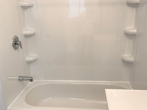 5th image of 15 Euclid Ave #15