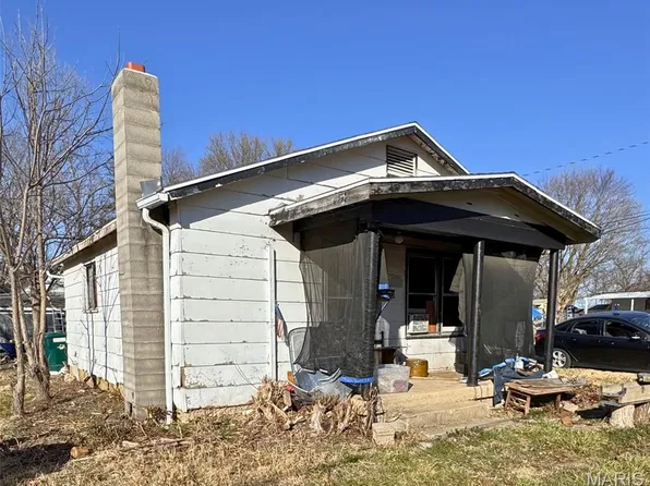 818 E 1st St, Salem, MO 65560