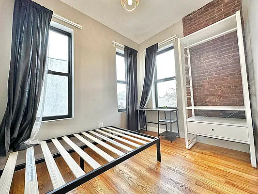 Rented by Doorway NYC, LLC | media 13