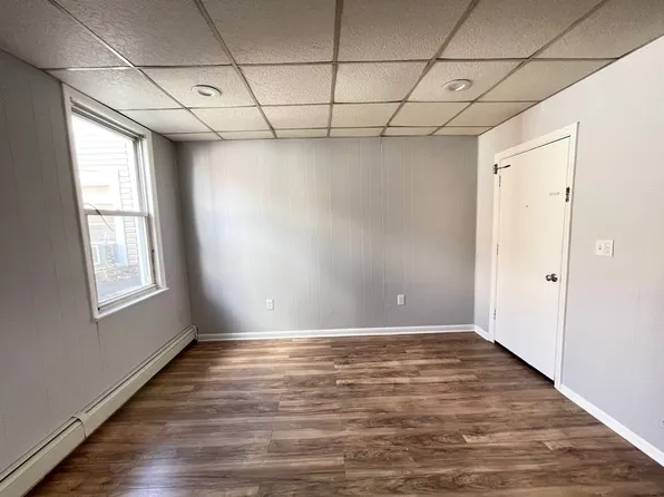 239 Stuyvesant Ave Floor 2, Lyndhurst, NJ 07071