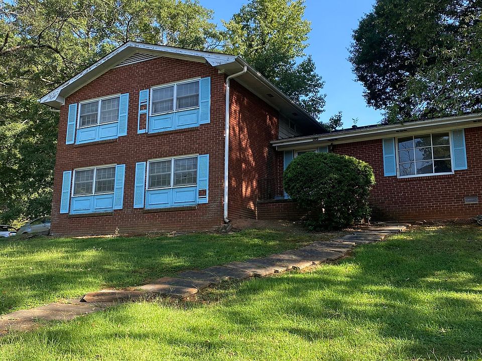 1st image of 4237 Commodore Dr
