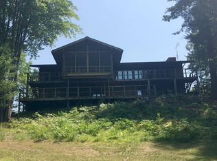 605 N Riverhills Rd, Kingsford, MI 49802