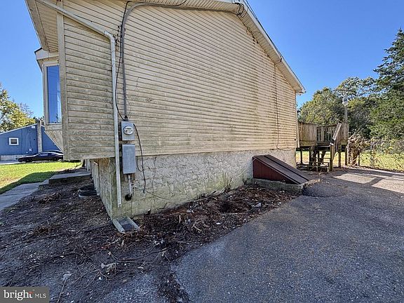 3rd image of 357 S Egg Harbor Rd
