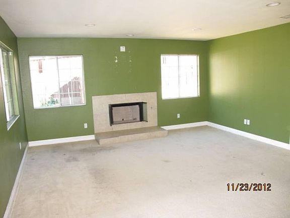 Living room & Fireplace.