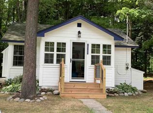 10285 Lakeview Rd, Carp Lake, MI 49718