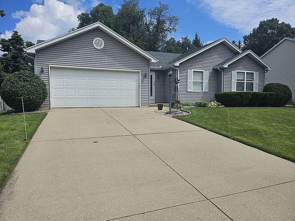 1st image of 10131 Ashwood Forest Dr