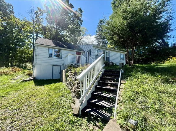 215 E King Rd, Ithaca, NY 14850