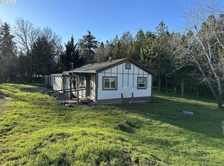 1506 Old Town Loop Rd, Oakland, OR 97462