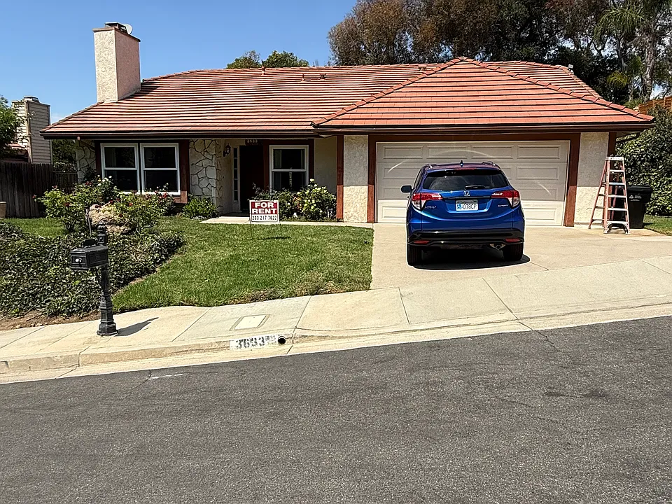 3633 Pebble Pl