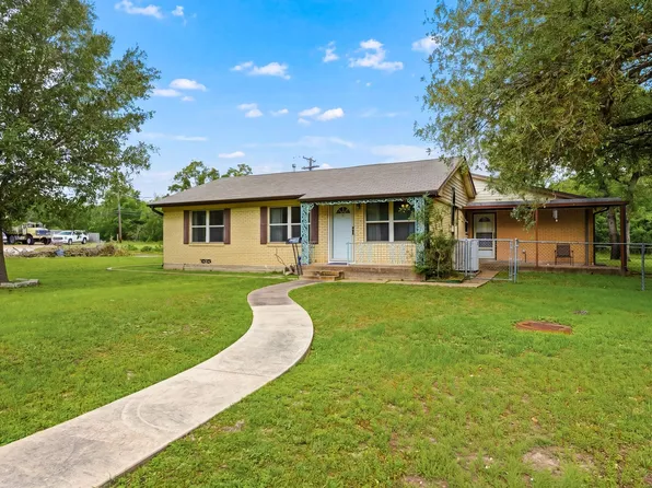 806 Mary Lake Dr, Bryan, TX 77802