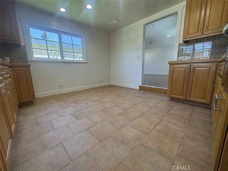 7245 Wish Ave — Photo 8