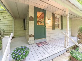 121 Old Turnpike Rd E, Bridgewater, CT 06752