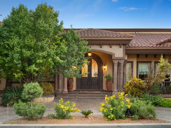 128 Camino Barranca, El Paso, TX 79912