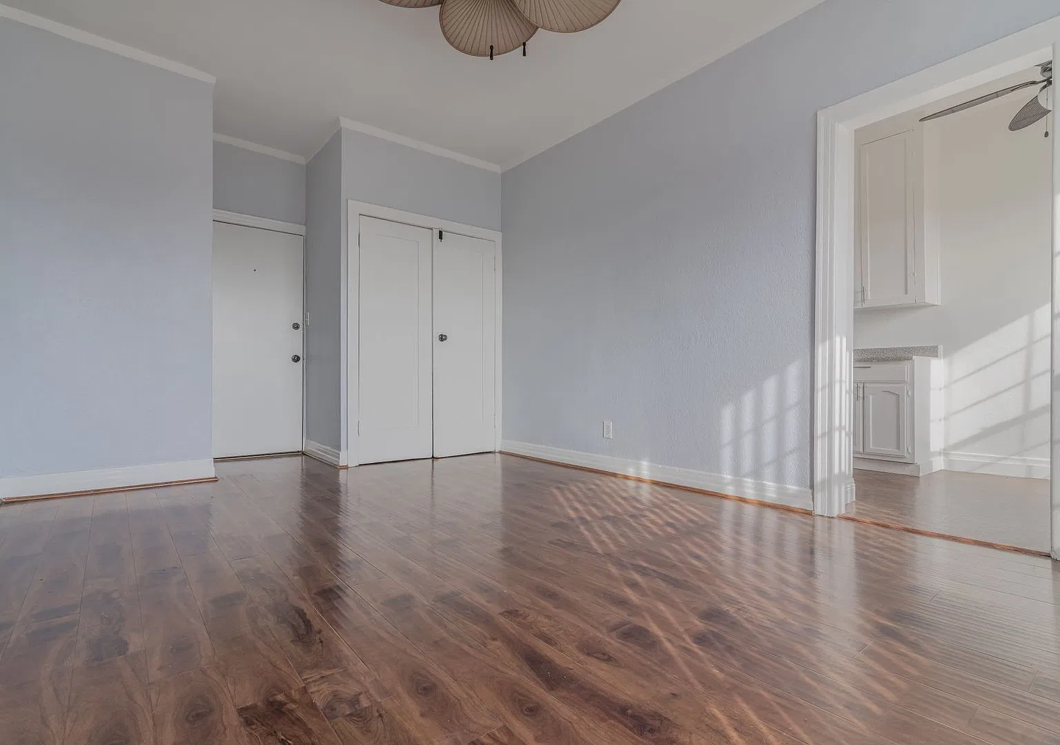 4144 W Adams Blvd — Photo 3
