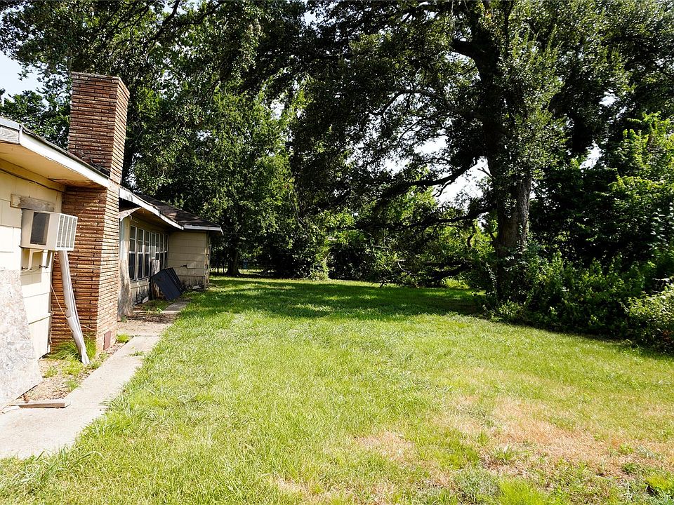 2nd image of 4311 Tulane St