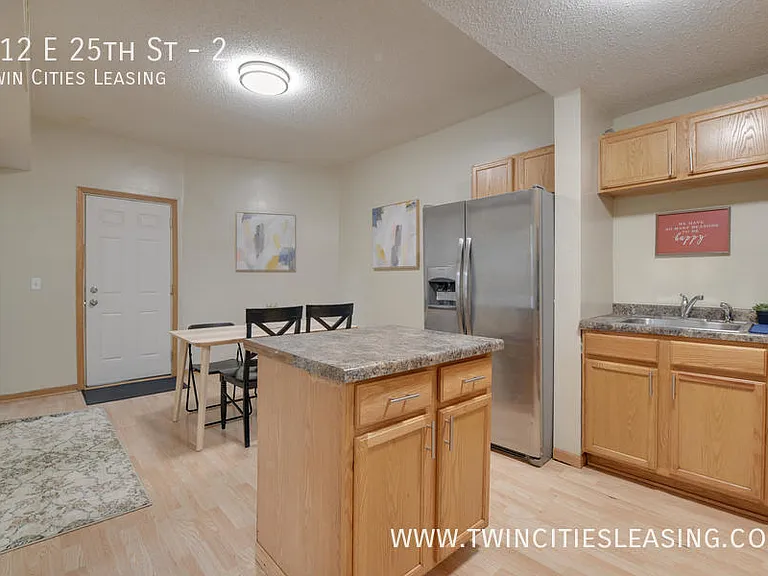 912 E 25th St #2 — Photo 18