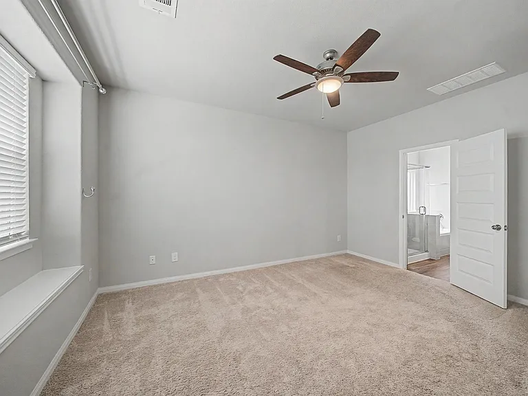 13820 Goldeye Dr — Photo 18