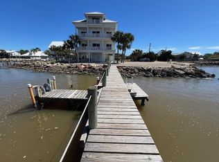 331 Wing St, Eastpoint, FL 32328