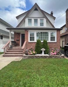 5 Lawrence Avenue, Lynbrook, NY, 11563