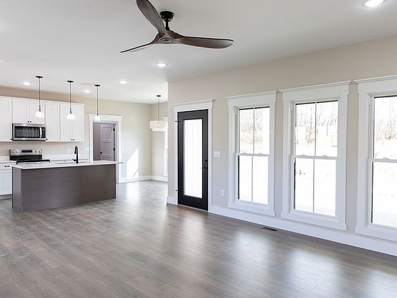 5th image of 51 Virginia Oaks Drive