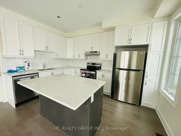 117 Thomas Frisby Jr Cres — Photo 8