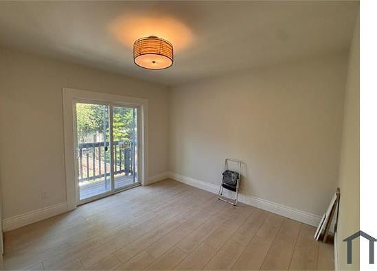 5th image of 675 Spruce St