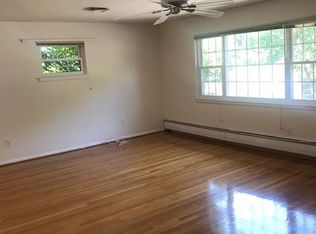 401 Lowell Ave #2, Newtonville, MA 02460