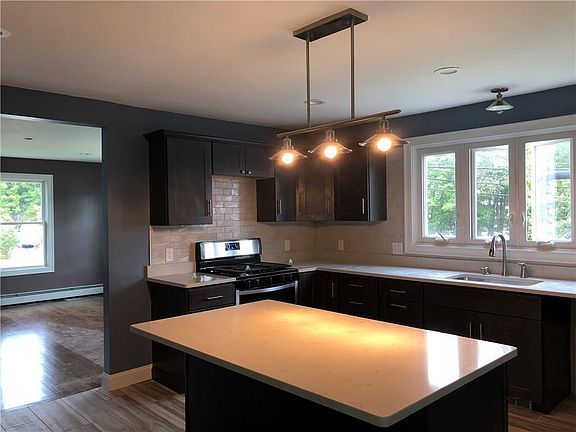 5th image of 484 Greenville Ave