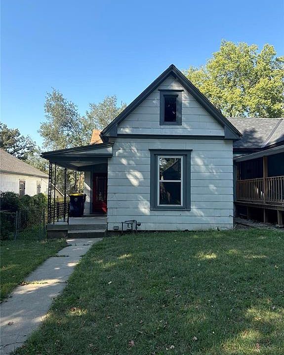 1st image of 712 Spruce Ave