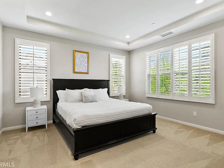 101 Thornhurst — Photo 11