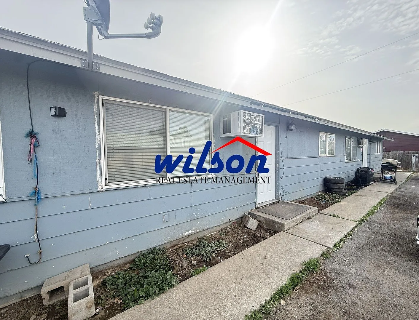 310 W Pierce St #5 photo 1